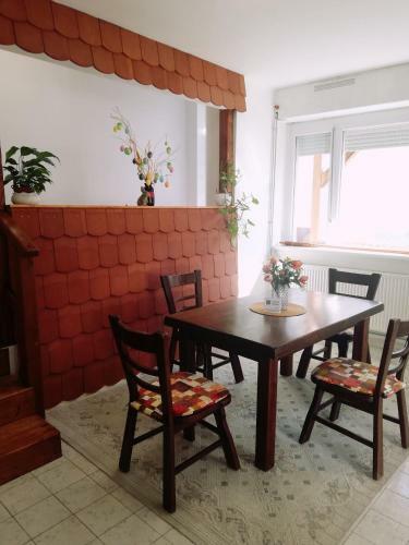 Apartamento �gi Vend�gh�z