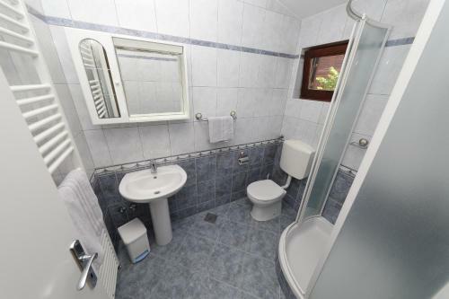 Hostal Ribi?i? Guesthouse