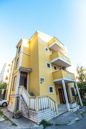 Sega Adzic Apartments