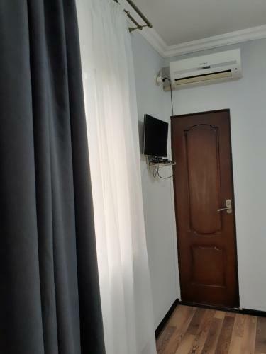 Hostal Dispina Guest House