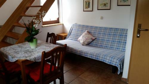 Apartmaji Stari Kova?