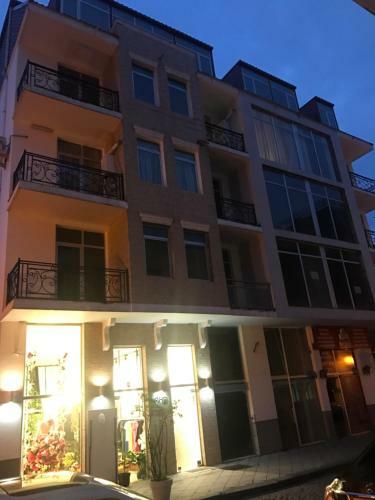 Piazza Apartment