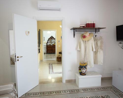 "suliscenti" Dimora Siciliana B&B