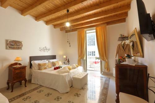 "suliscenti" Dimora Siciliana B&B
