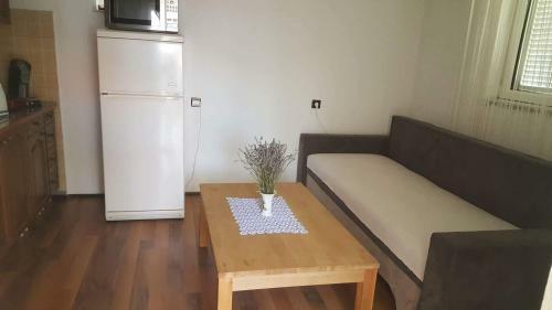 Hostal Apartman Zahira
