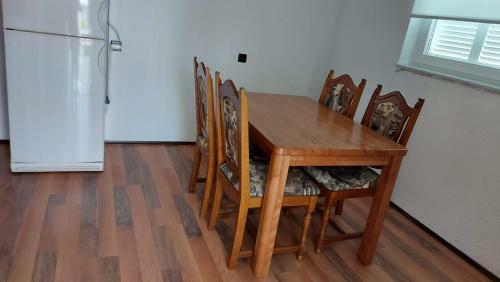 Hostal Apartman Zahira