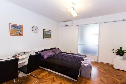 Apartments Laledo