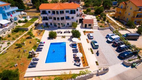 Apartments Ruzmarin