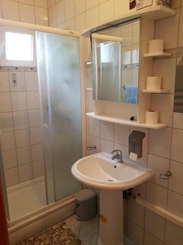 Posada Prenociste Klas