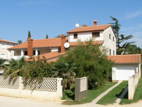 Apartments Grakalic Great Location