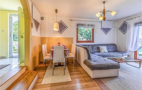 Stunning Home In Medulin With Wifi And 3 Bedrooms