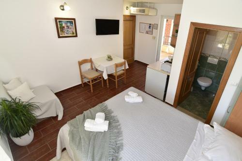 Old Town Studio Apartments