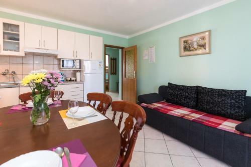 Apartments Marmelic In Punat, Krk