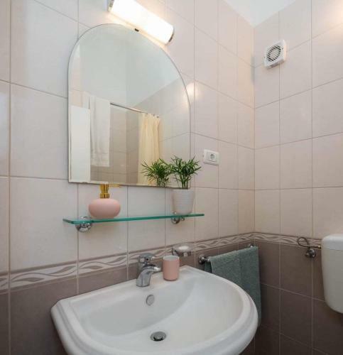 Lavica Seaside Apartments, Podstrana