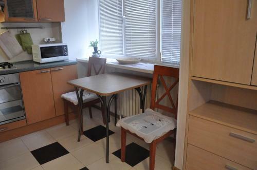 Apartment On Torhova