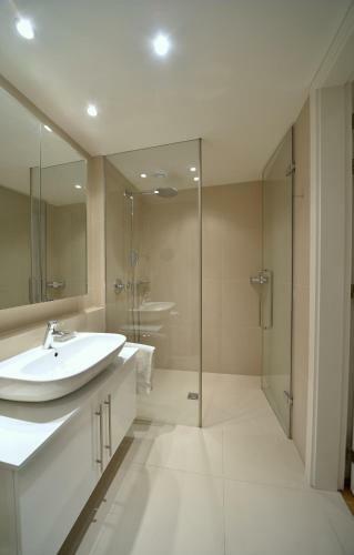 Kolonada Luxury 2 Bedroom Apartment With Balcony