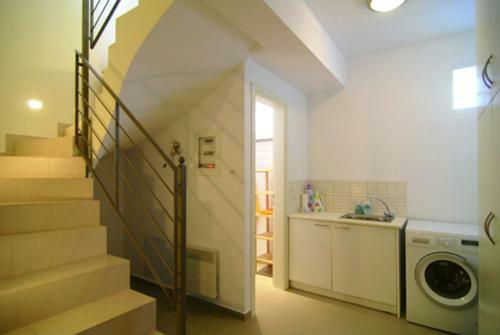 Beach House At Sounio