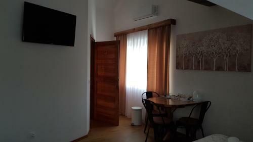 Hostal Apartments & Room Lucas