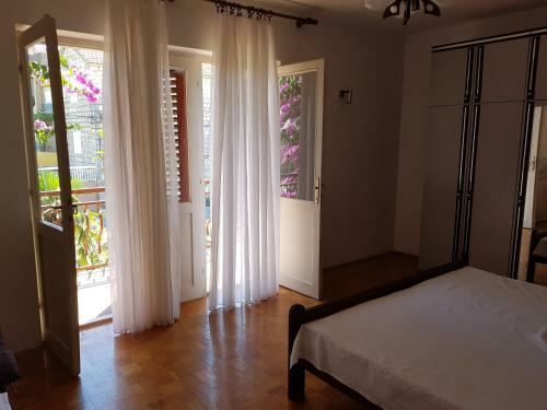 Mravak Apartments