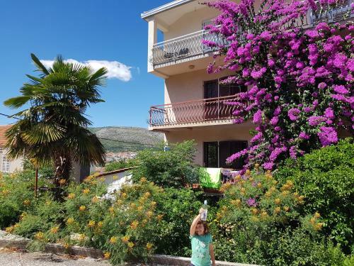 Mravak Apartments