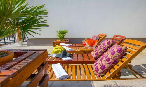 Hill Apartment With Private Pool