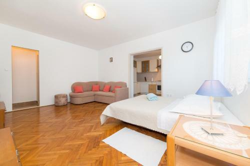 Apartments Filip Mimice