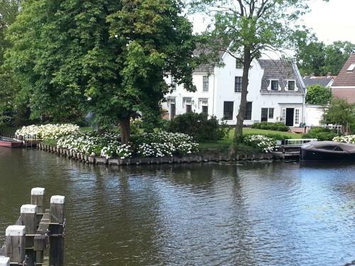 Bed & Breakfast 'room Eleven' Aan De Vecht