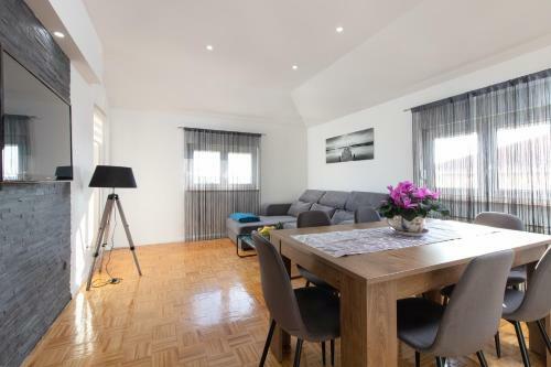 Apartment Panorama