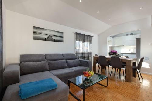 Apartment Panorama
