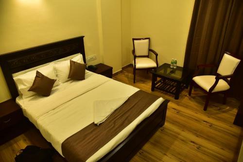 Hotel Adh Sak Royal Residency