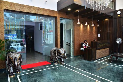 Hotel Adh Sak Royal Residency