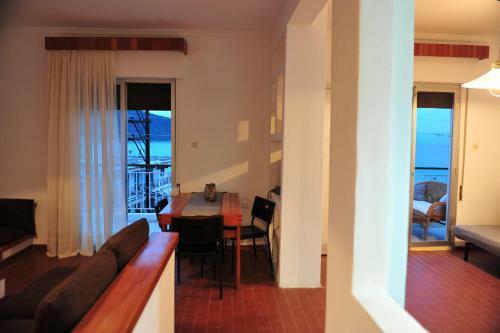 Apartment 99