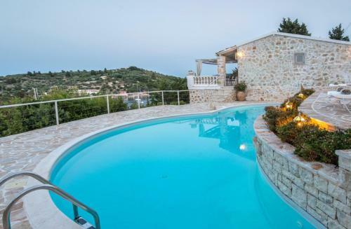 Villa Waterfalls