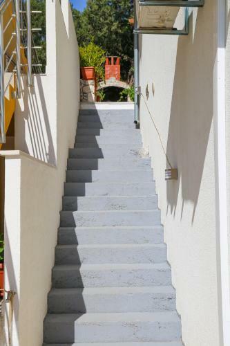 Matea Apartments Milna