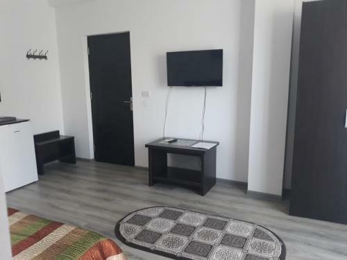 Hostal Pensiunea Smarald