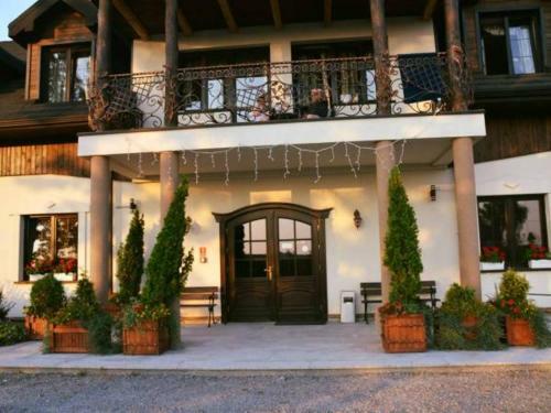 Bed & Breakfast O?rodek Bia?y Lew