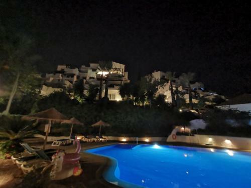 Apartamento Encantador Y Amplio Estudio A 15 Min De Marbella