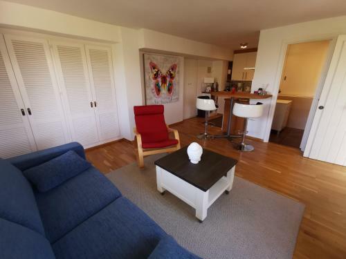 Apartamento Encantador Y Amplio Estudio A 15 Min De Marbella