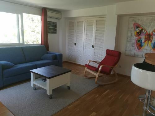 Apartamento Encantador Y Amplio Estudio A 15 Min De Marbella