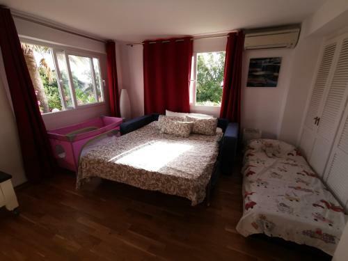 Apartamento Encantador Y Amplio Estudio A 15 Min De Marbella