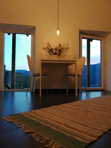 Hostal Vinimar Guest House