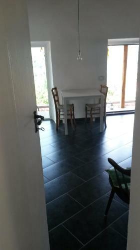 Hostal Vinimar Guest House
