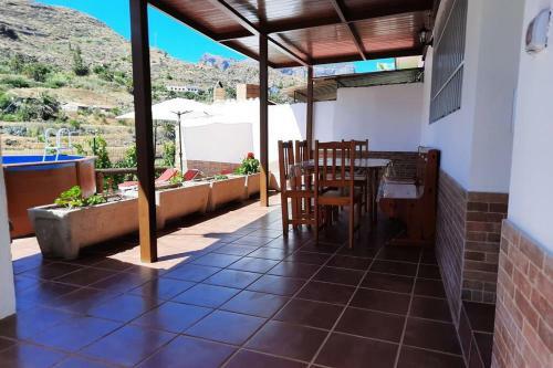Casa Rural Los Cipreses. Cercados De Ara�a