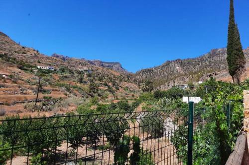 Casa Rural Los Cipreses. Cercados De Ara�a