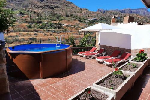 Casa Rural Los Cipreses. Cercados De Ara�a