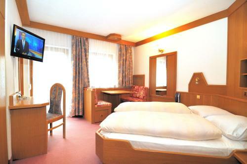 Hotel Pension Alpenhof