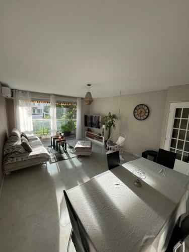 Apartamento Parc Chambrun Magnifique 3 Pieces