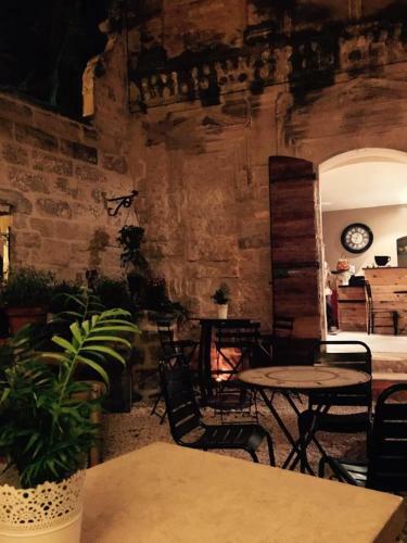 Hostal La Maison Comte, Uz�s