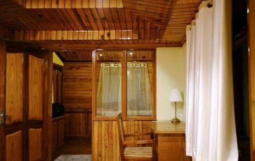 Lodge Shantiniketan Mountain Home