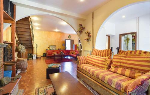 Awesome Home In Allumiere With Wifi And 2 Bedrooms